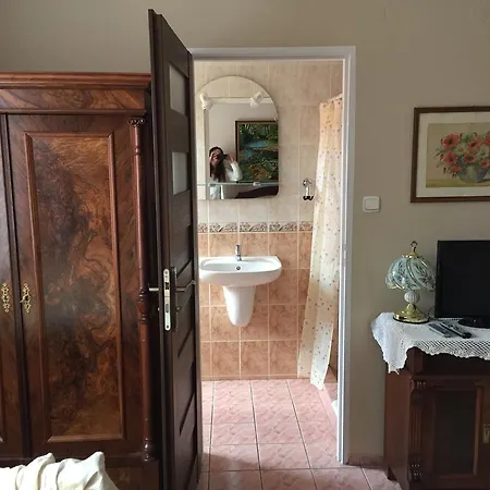 Bed & Breakfast Leon Hel