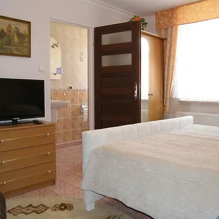 Leon Bed & Breakfast 3*